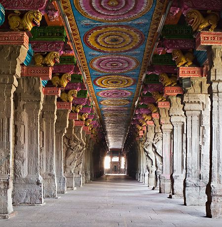 Inde - Vue intérieure du temple Meenakshi , Madurai