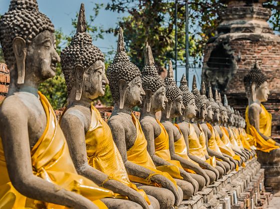 Statues de Bouddha à Wat Yai Chai Mongkhon, Ayutthaya - Thaïlande