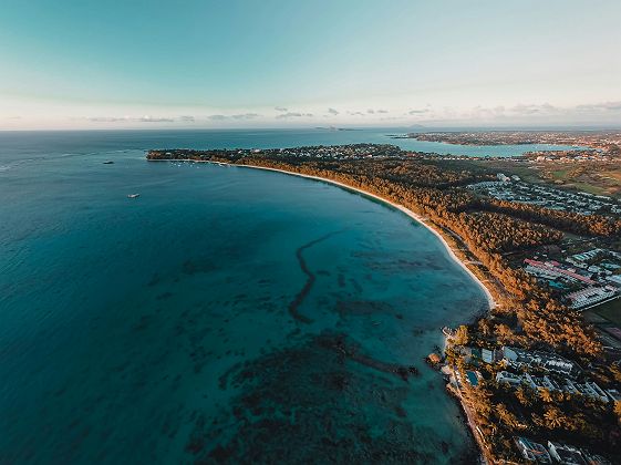 Petite_zone_Grand_Baie_Pano