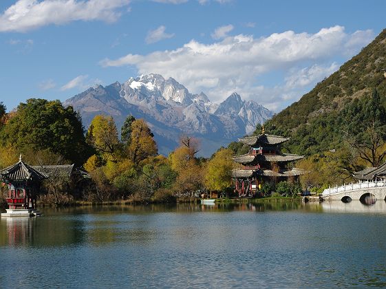 Black Dragon Pool à Jade Spring Park, Lijiang - Chine