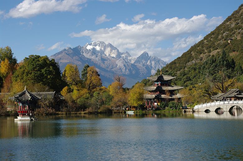 Black Dragon Pool à Jade Spring Park, Lijiang - Chine