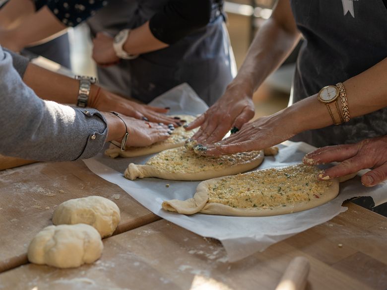 Confection de Khachapuri - Géorgie