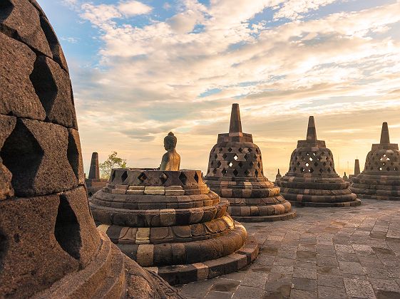 Temple bouddhiste de Borobudur près de Yogyakarta - Indonésie