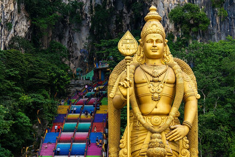 La statue de Murugan dans les Grottes de Batu à Kuala Lumpur - Malaisie