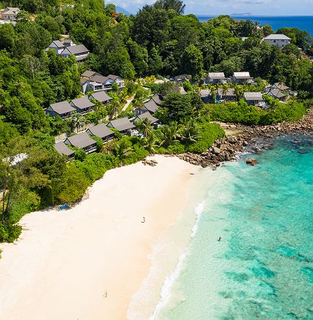 Carana Beach Mahé - plage sable doré 