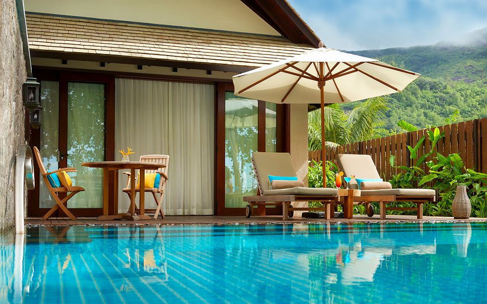Story Seychelles - Diapo piscine salon extérieur - Seychelles