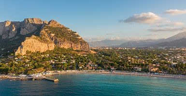 Plage de Mondello, à côté de Palerme
