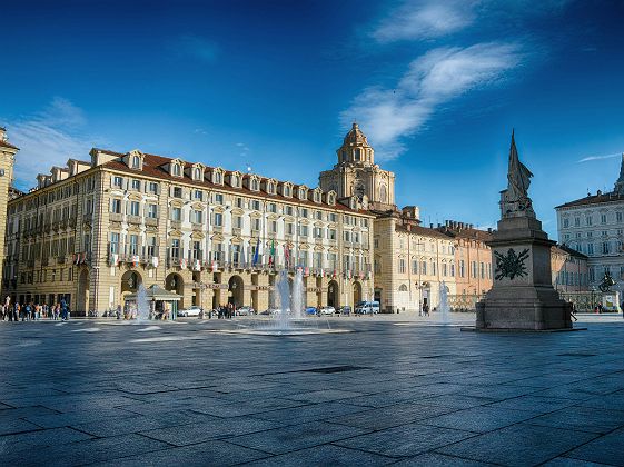 place du chateau turin