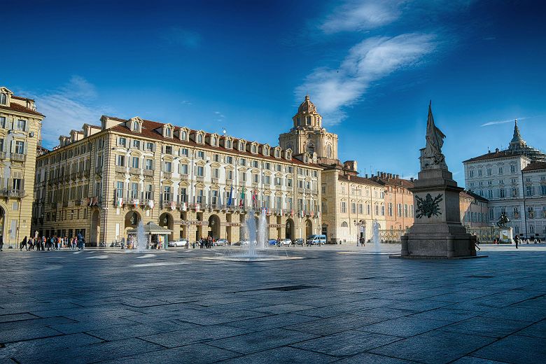 place du chateau turin