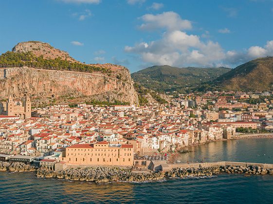 vue aerienne de cefalu