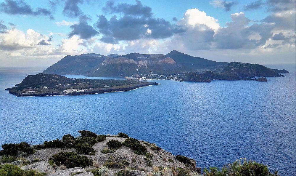vue aerienne de vulcano