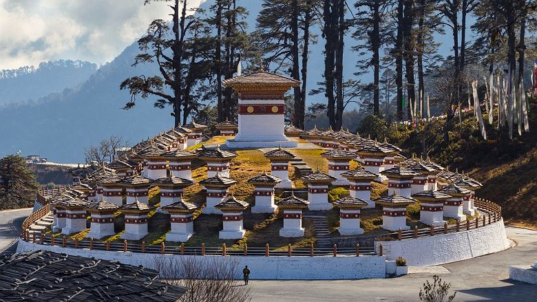 Chortens au col de Dochula - Bhoutan