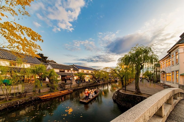 Canal de Kurashiki au coucher du soleil - Japon