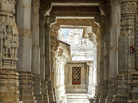 Piliers du temple jaïn de Ranakpur - Inde