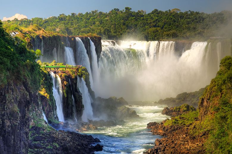 Brésil - Vue sur les chutes d'eau Iguazu