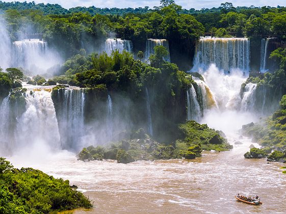Les chutes d'Iguaçu au Brésil et en Argentine