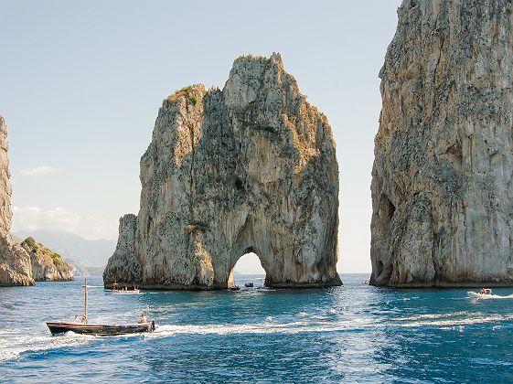 Faraglioni Cliffs à Capri - Italie
