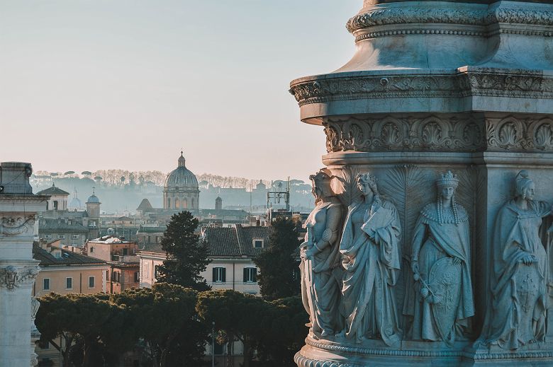 Vue sur Rome et sur la basilique Saint-Pierre au Vatican