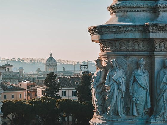 Vue sur Rome et sur la basilique Saint-Pierre au Vatican