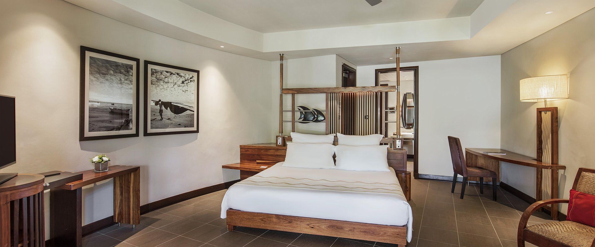 trou aux biches beachcomber   junior suite  ile maurice