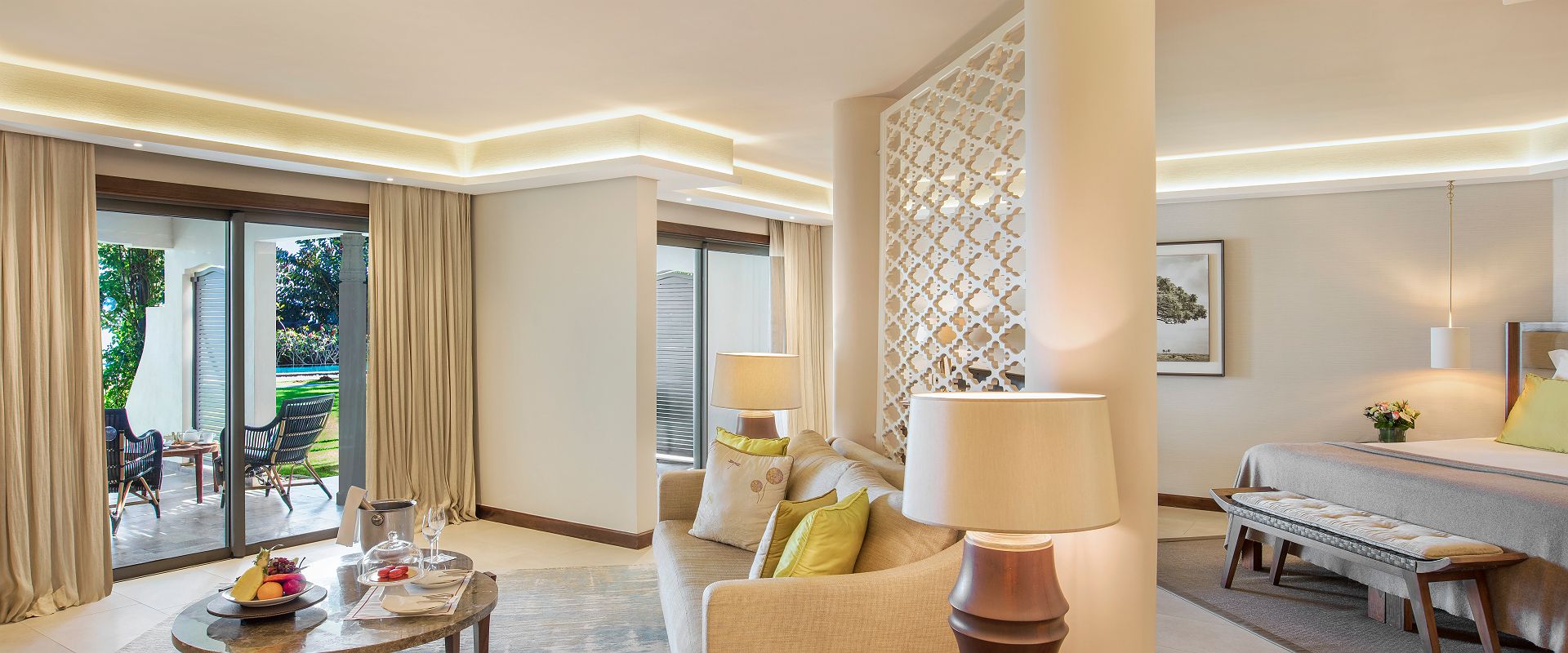 palm suite   royal palm beachcomber maurice