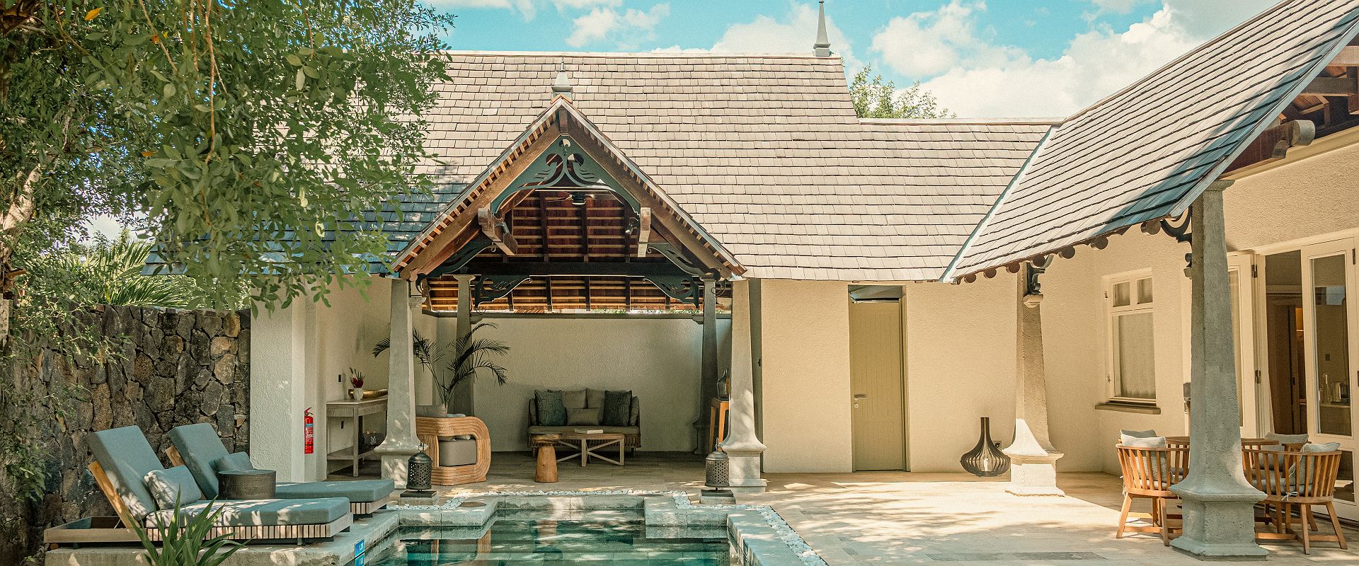 exclusive suite pool villa   maradiva maurice