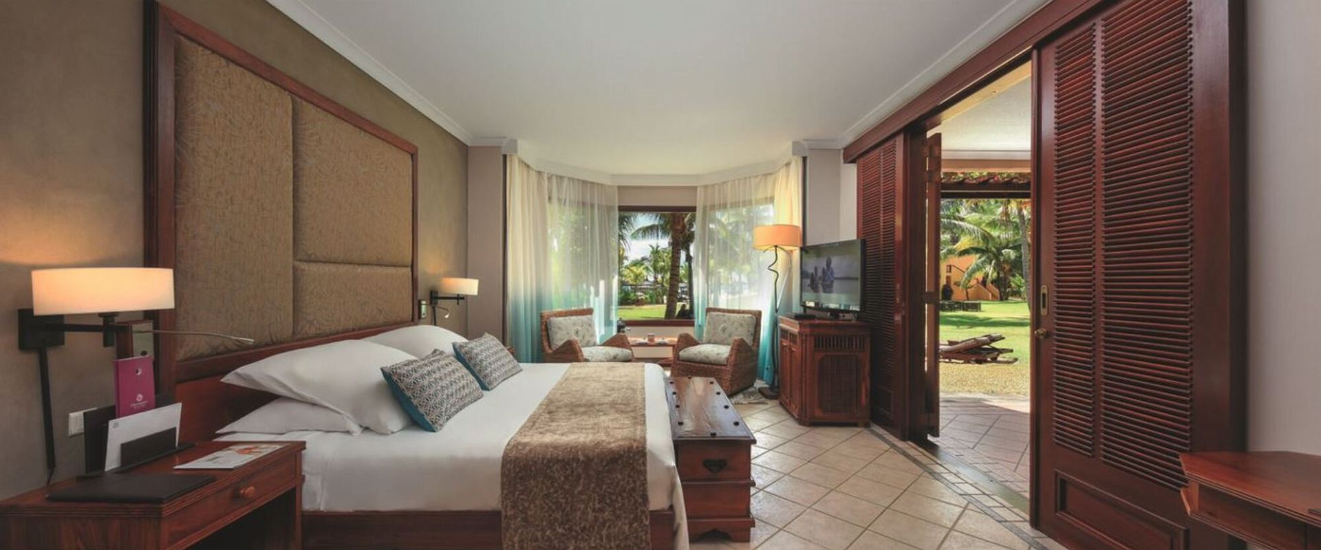 dinarobin beachcomber   zen suite beachfront   ile maurice