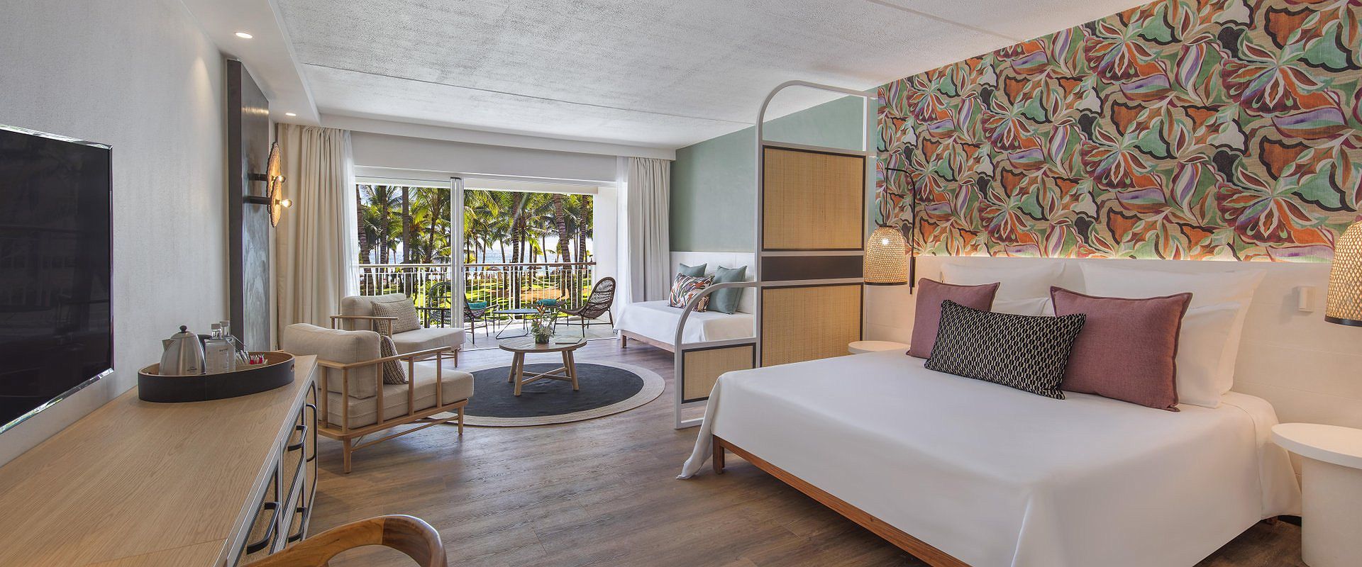   victoria beachcomber   superior room   ile maurice
