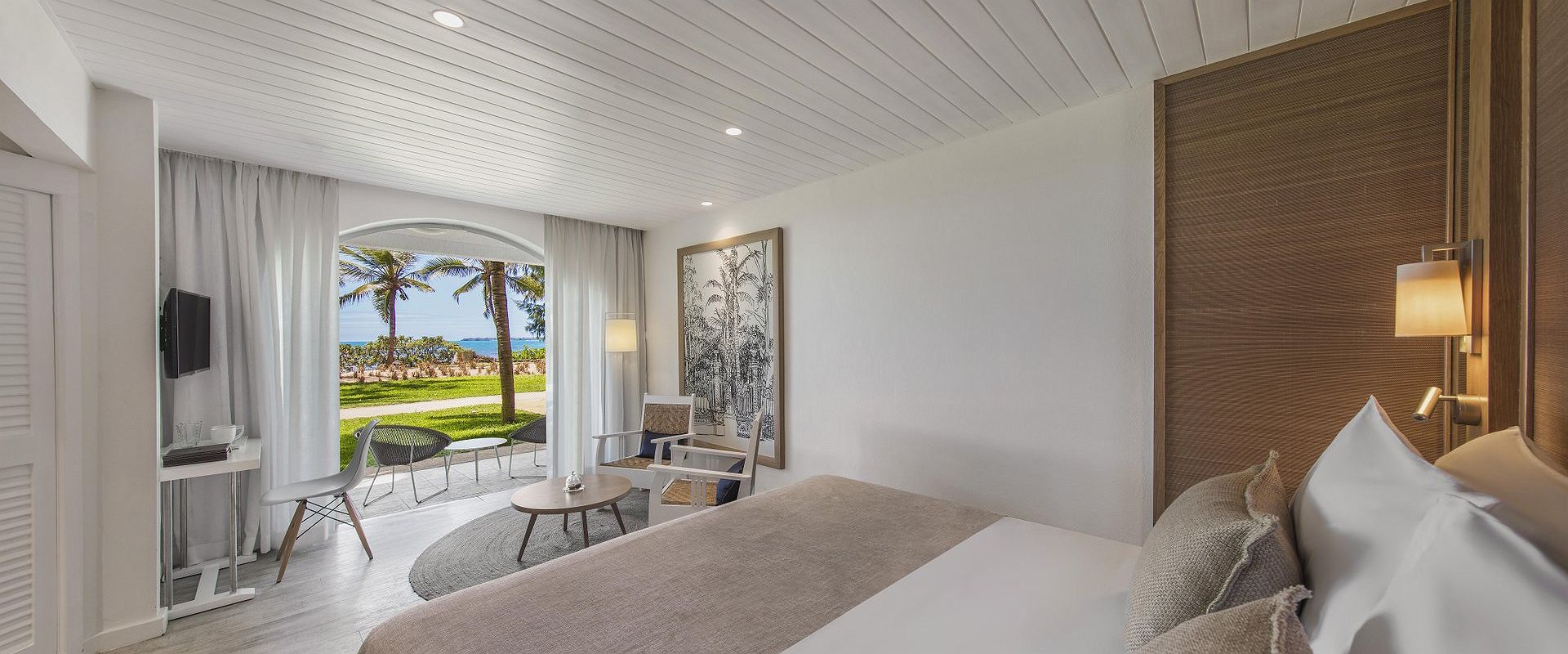 canonnier beachcomber   standard sea facing   ile maurice