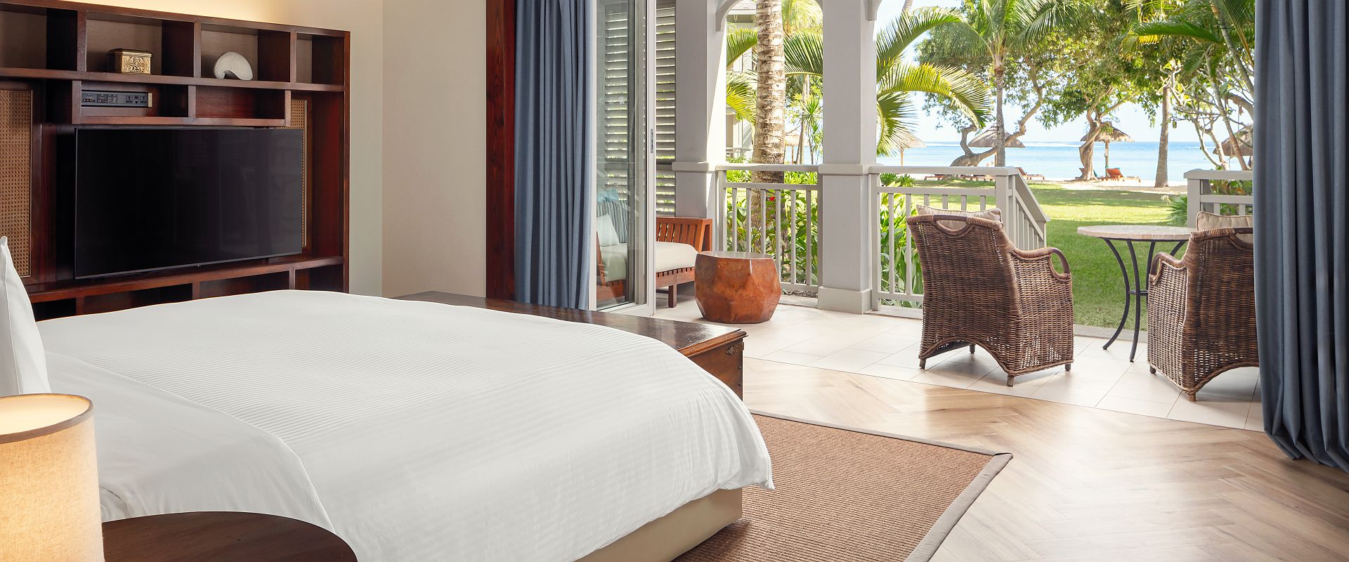   st regis le morne resort   ocean haven junior suite   ile maurice