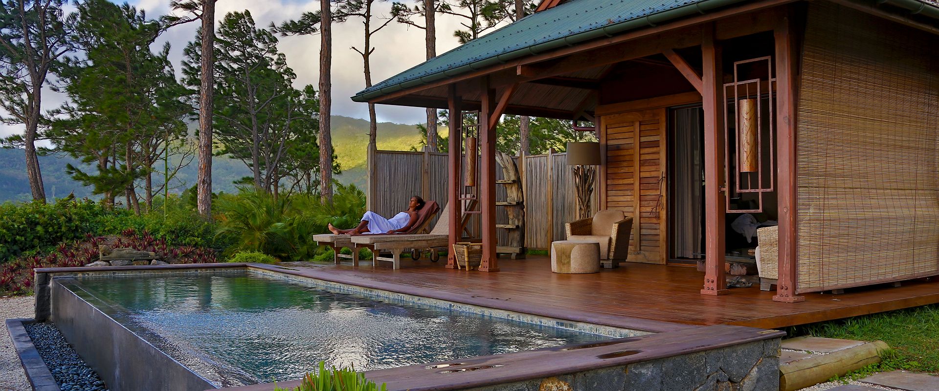 lakaz chamarel   mountain  garden pool suite   ile maurice