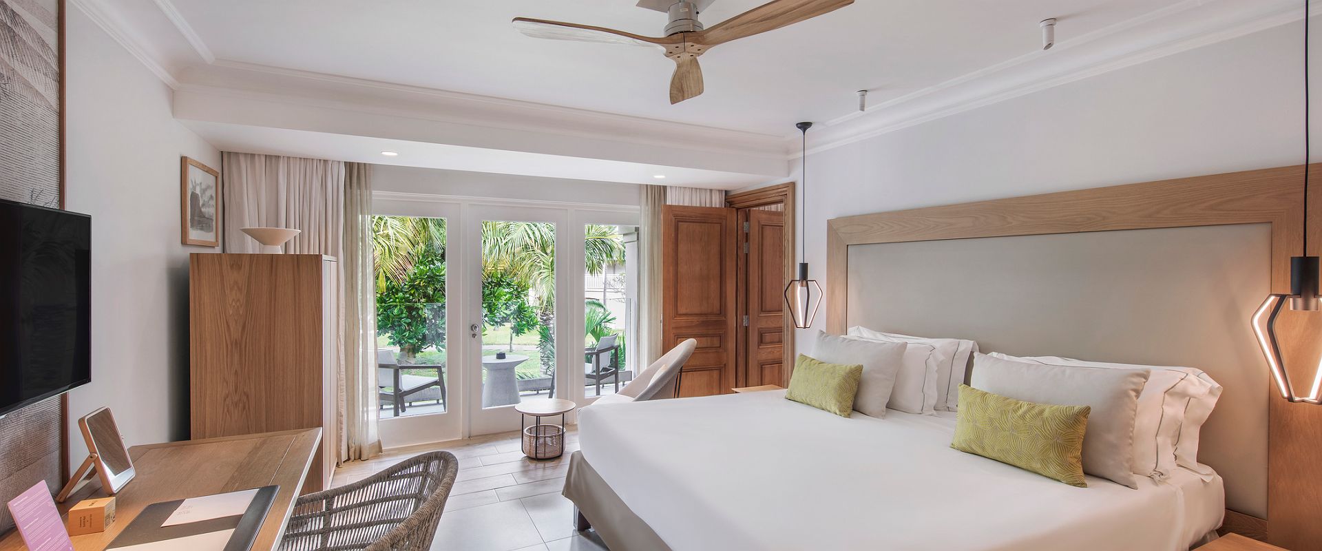 sugar beach   family room   ile maurice 
