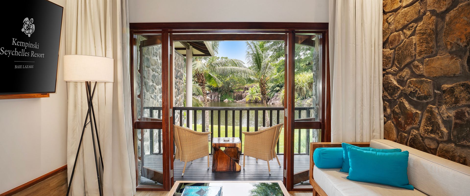 kempinski seychelles resort   deluxe lagoon view room   seychelles