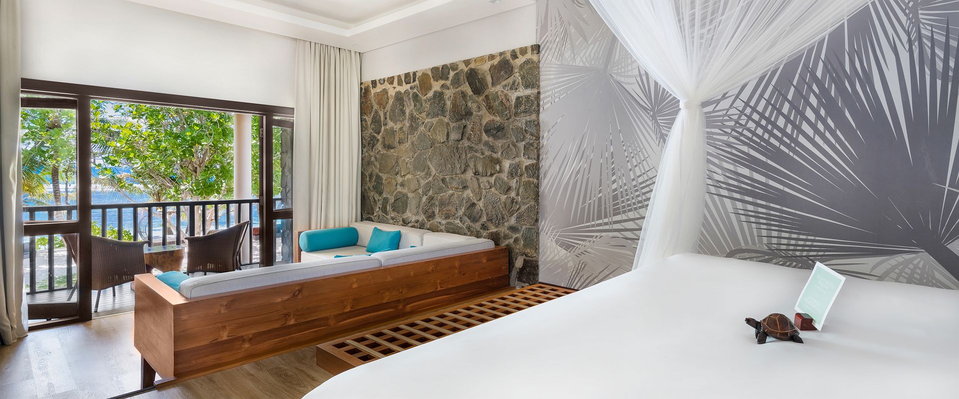 kempinsky seychelles resort   deluxe ocean view room   seychelles