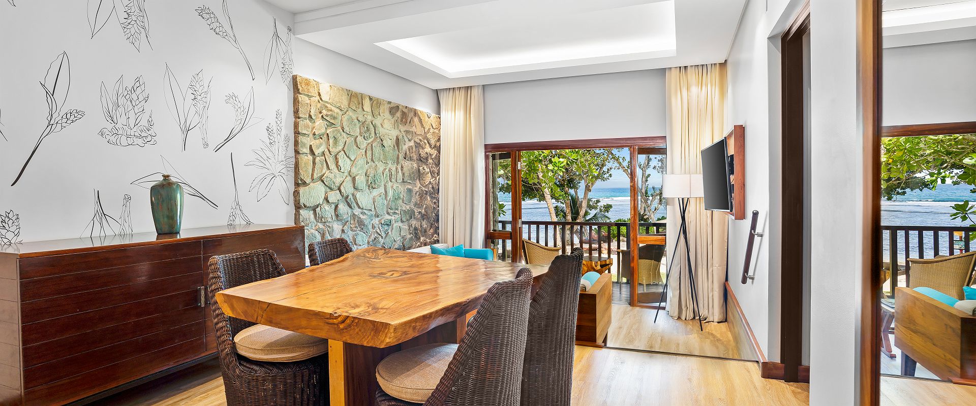 kempinski seychelles   deluxe ocean view suite   seychelles