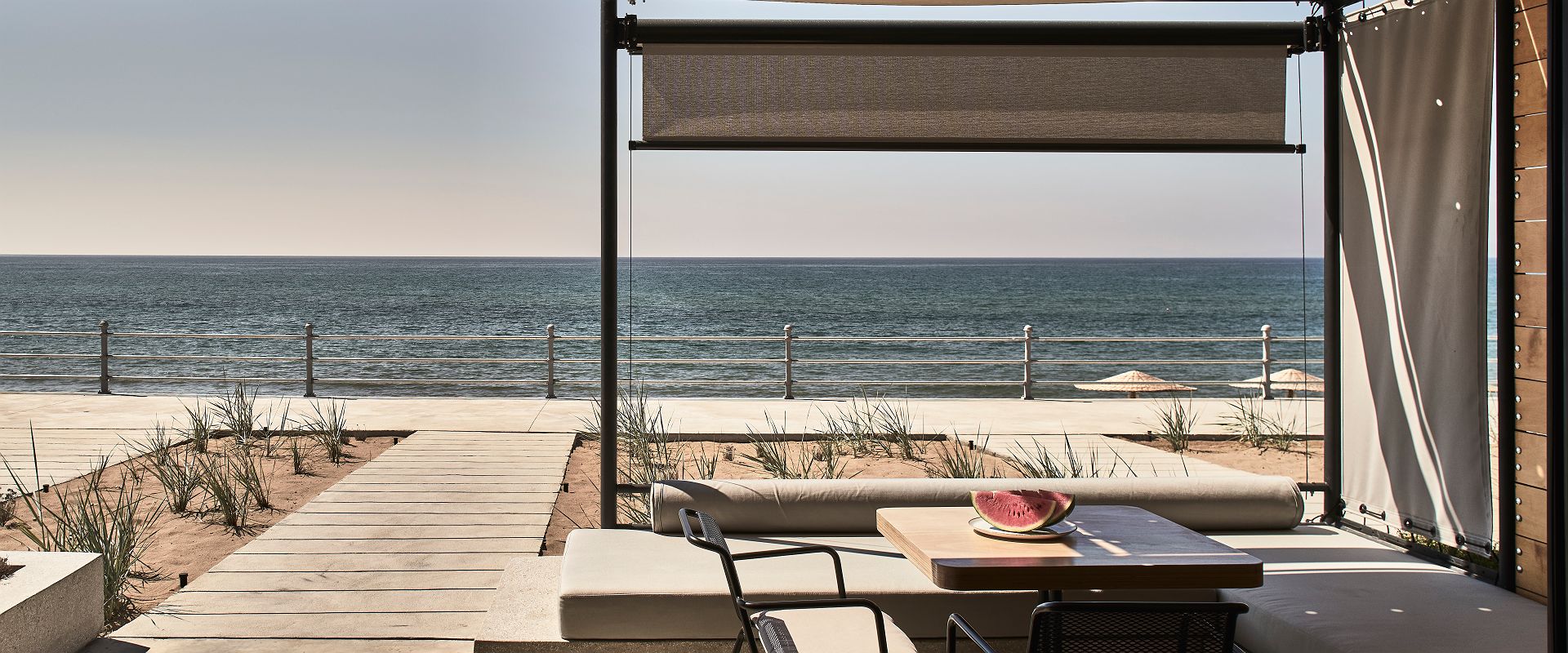 dexamenes seaside hotel   beachfront winetank suite   grece