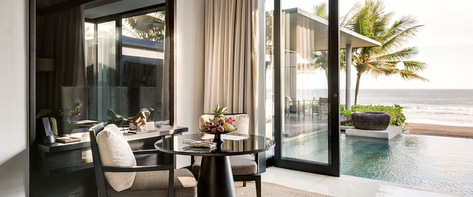 soori bali   ocean pool villa   indonesie 