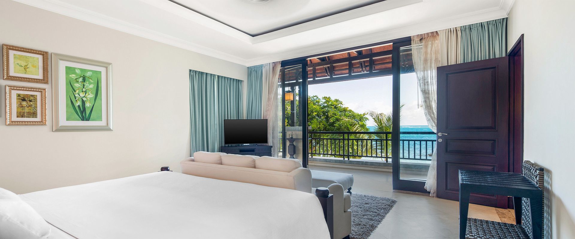 the westin turtle bay resort   beachfront suite   ile maurice
