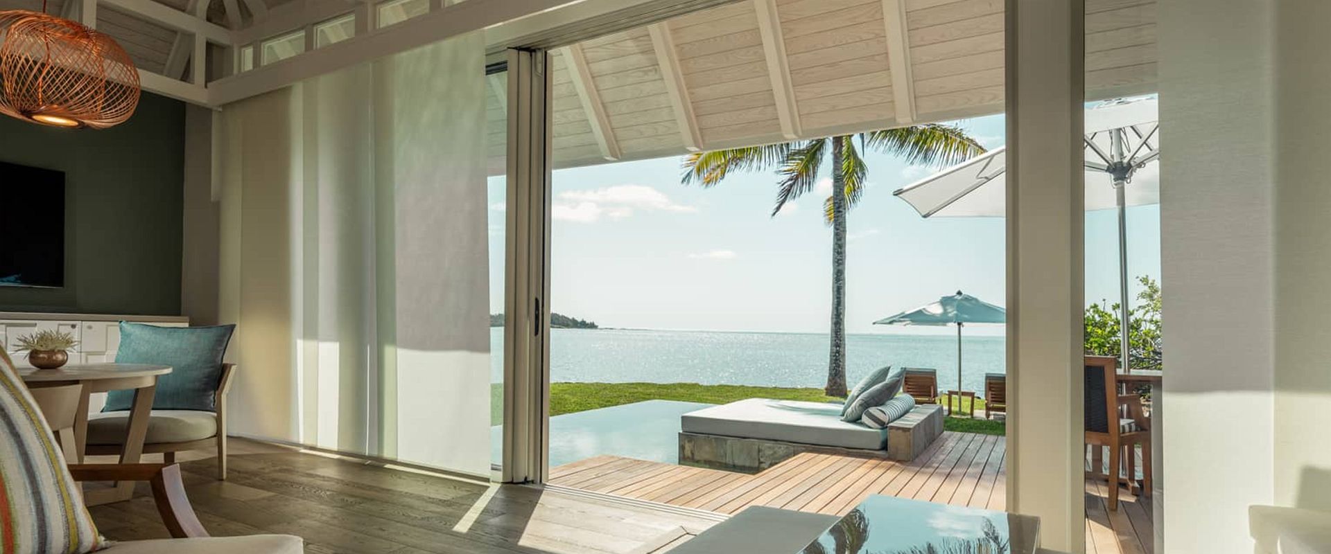 four seasons resort mauritius   premium oceanfront pool villa   ile maurice