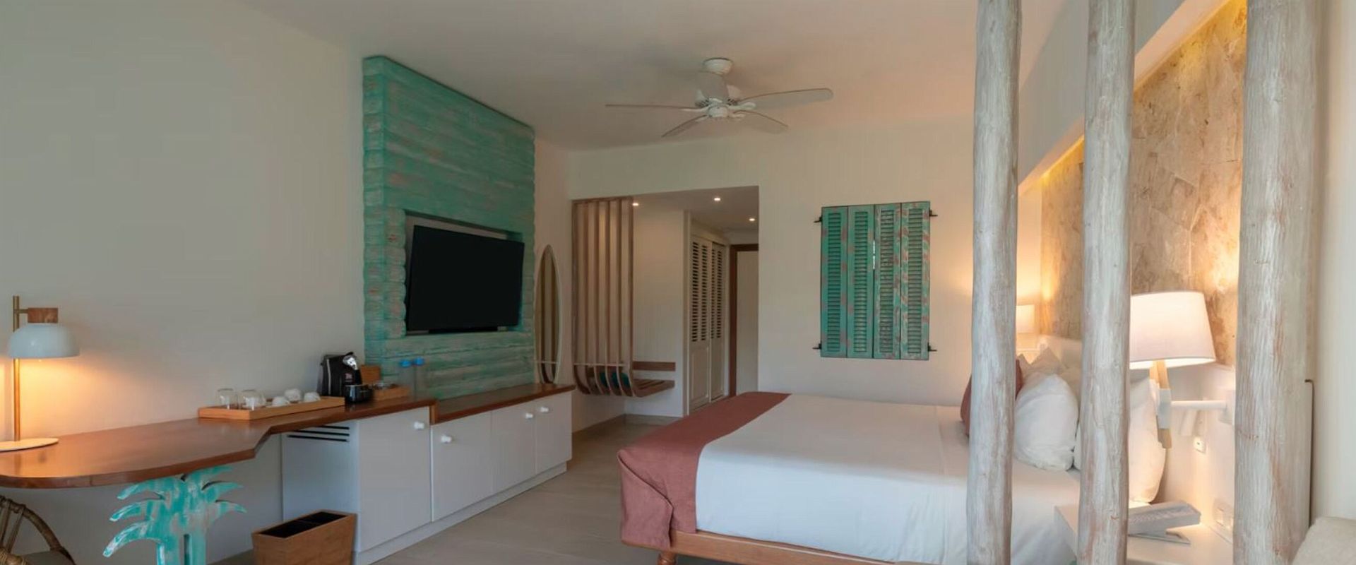 iberostar hacienda dominicus   premium superior near pool   republique dominicaine