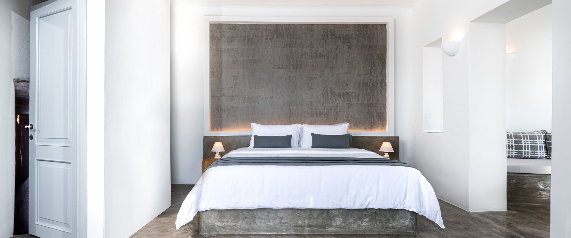 andronis luxruy suite   deluxe suite with outdoor jacuzzi  grece