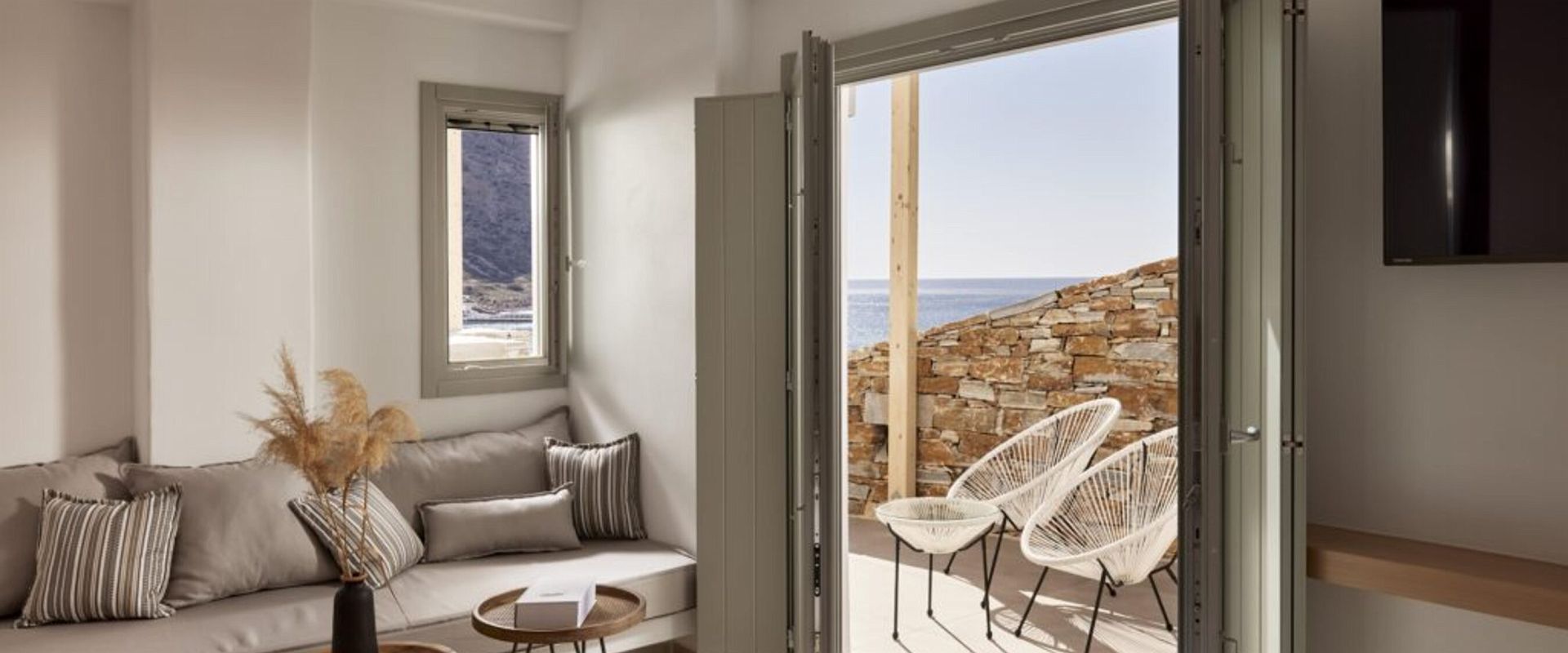arcos suites sifnos   executive suite sea view   grece 