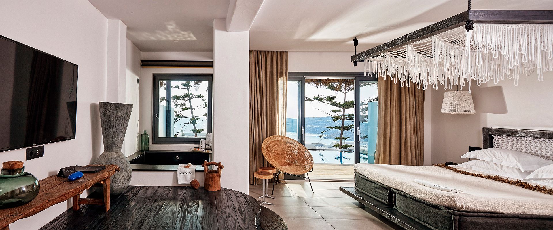 myconian utopia resort  grand majestic private pool   grece 