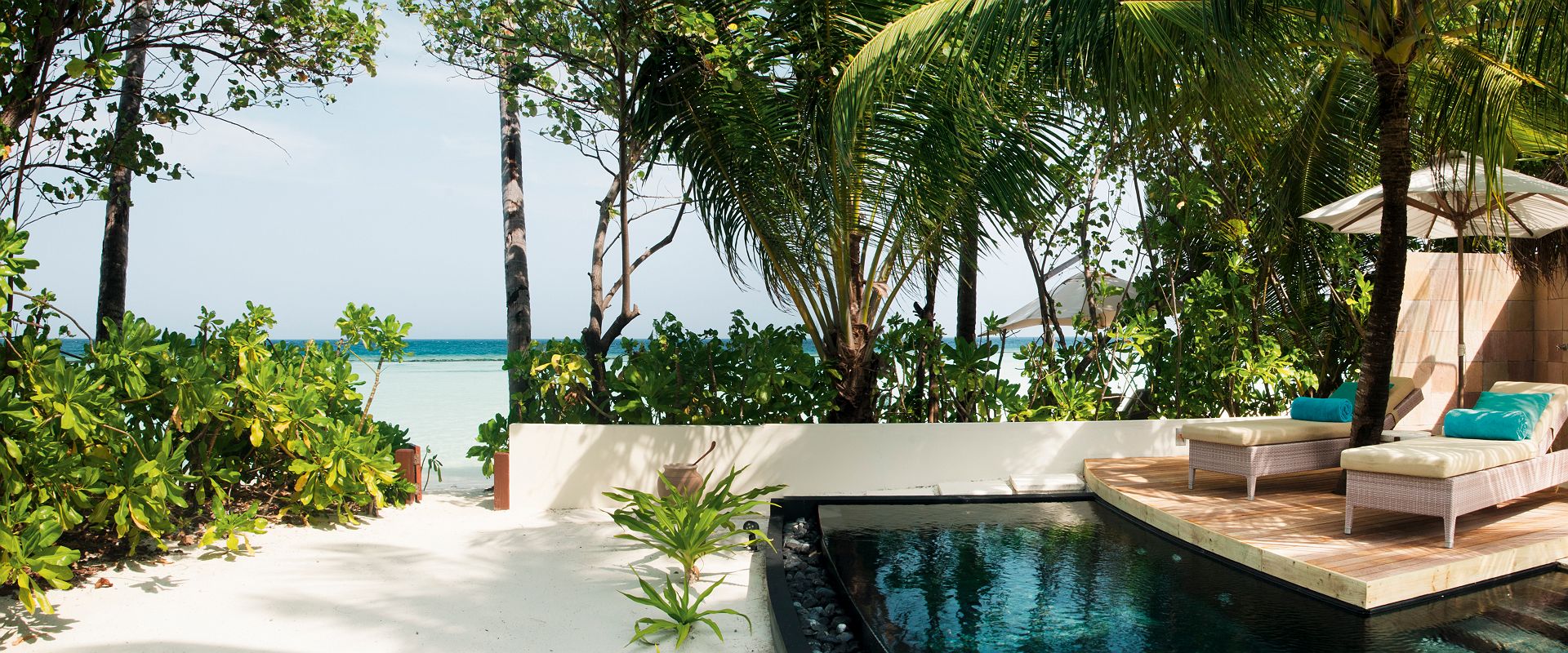   constance halaveli   family beach villa   maldives