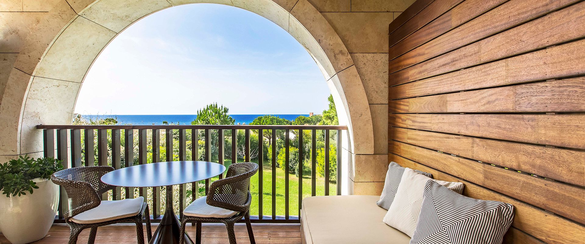   romanos costa navarino   deluxe guest room sea view king   grece