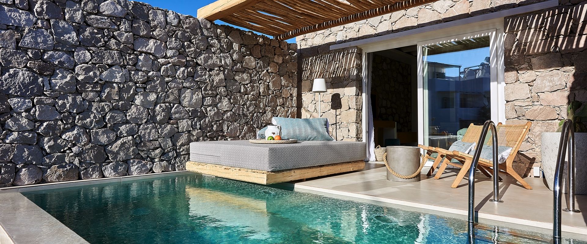   artemis seaside resort   superior suite with private pool   grece