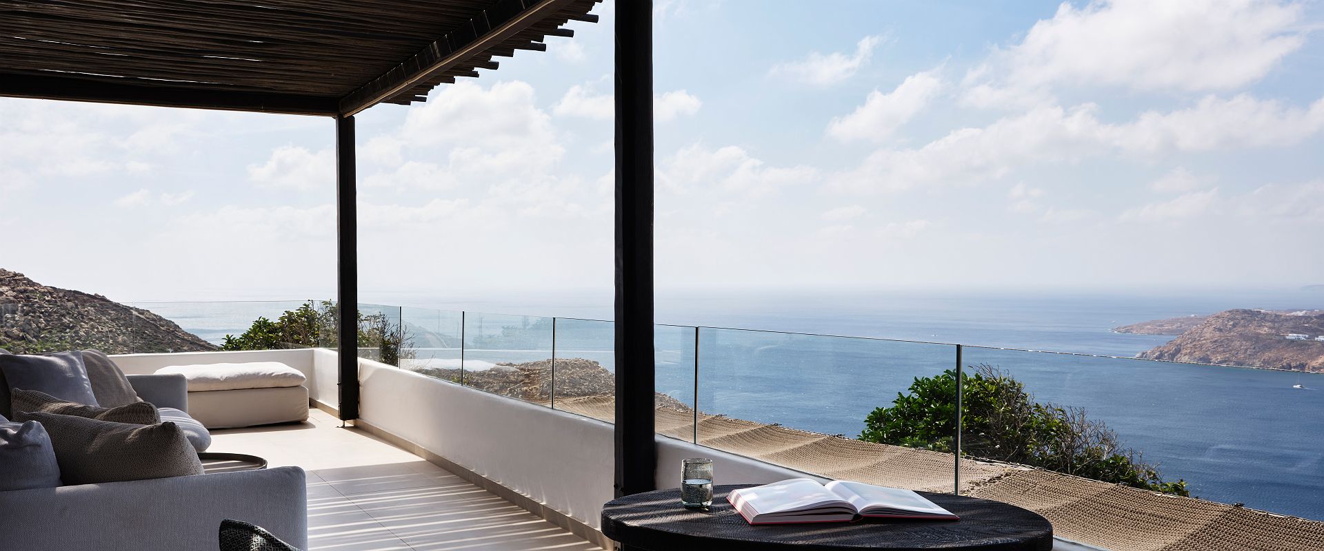   panoptis escape   panoptis honeymoon jacuzzi  grece