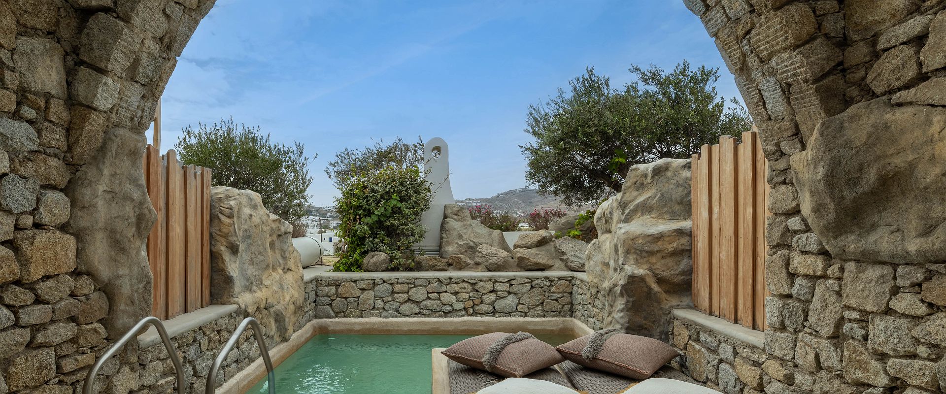   myconian kove   vip junior suite   grece