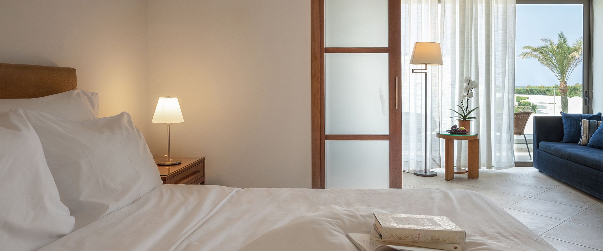   amirandes grecotel   superior family room side sea view   grece