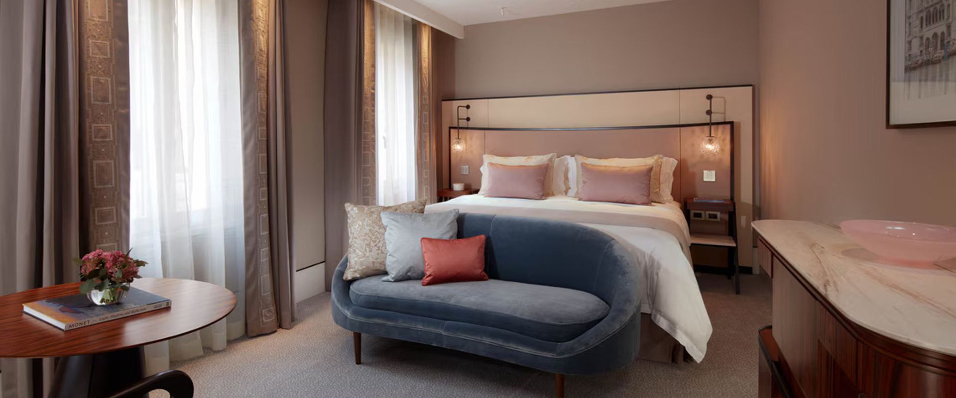 st regis venice   superior deluxe room   italie 